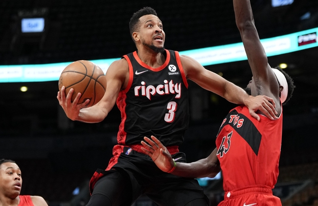 后防线的疏 后防线的疏