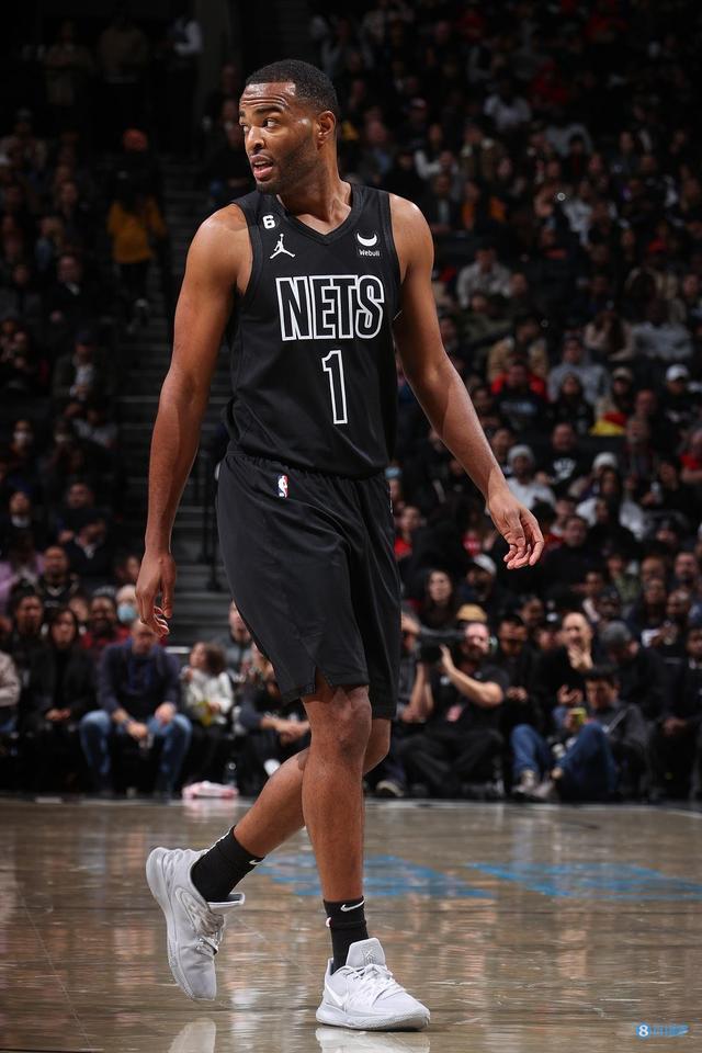 更是与这些 更是与这些