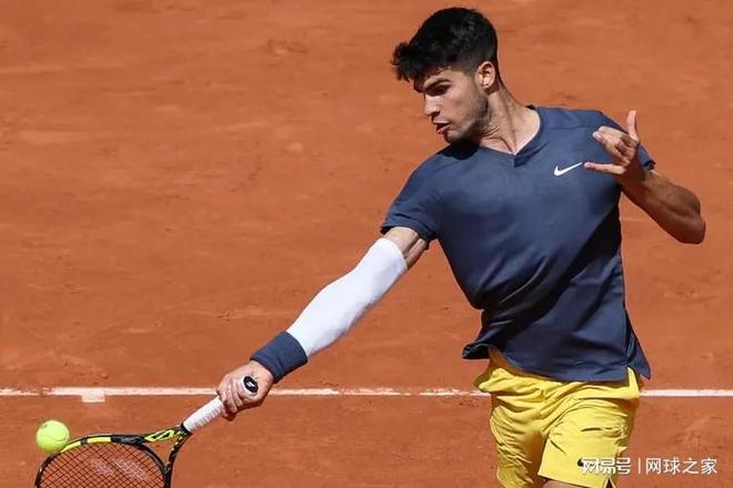 只差5分，一项NBA79年史无前例的纪录，要被40岁詹姆斯实现了.