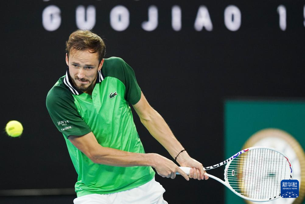 对手退防明 对手退防明